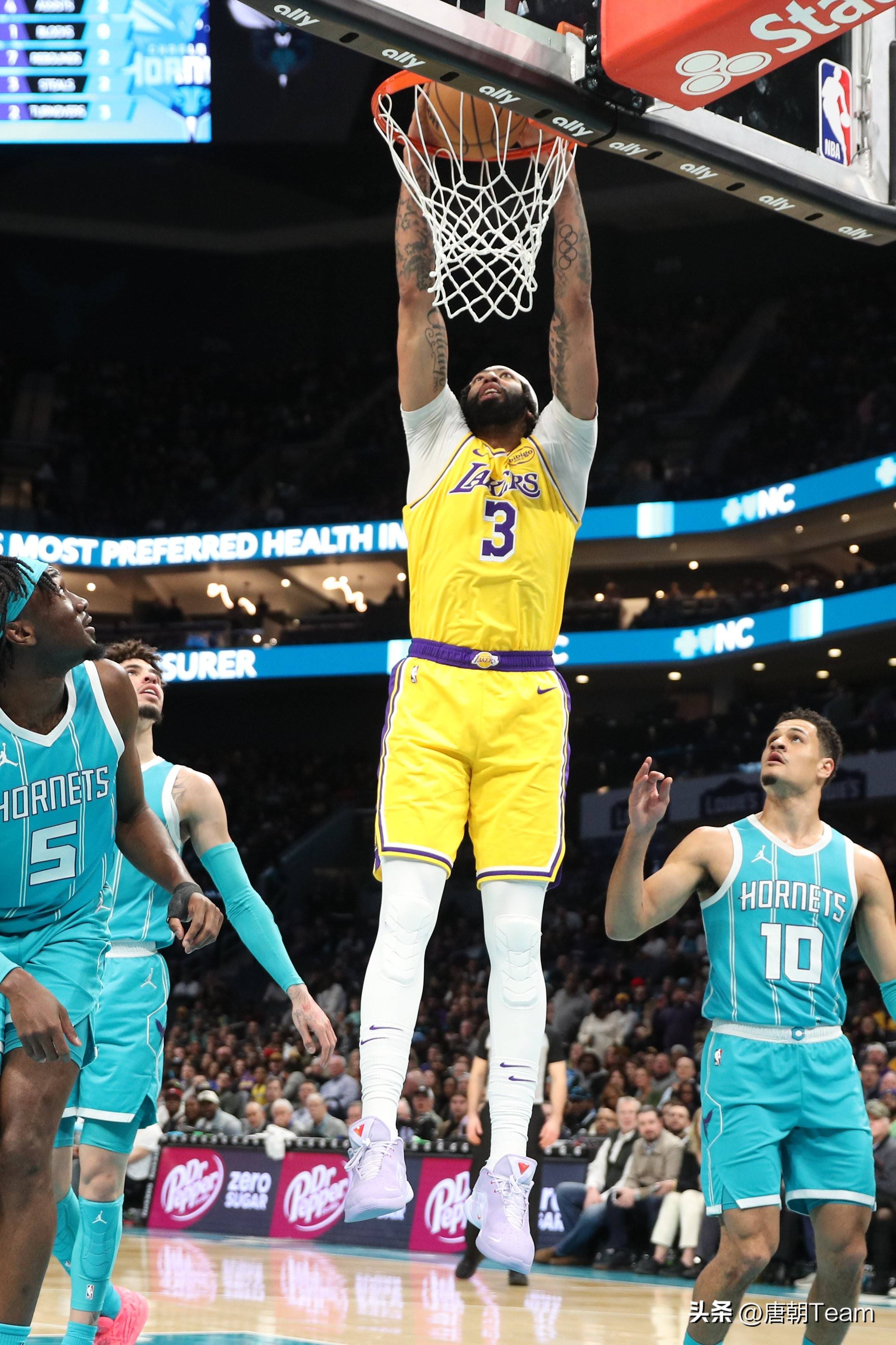 爱游戏数据中心赛后体能课后，费城76人回应争议备战CBA季后赛，质疑声仍在，更衣室氛围转暖的简单介绍